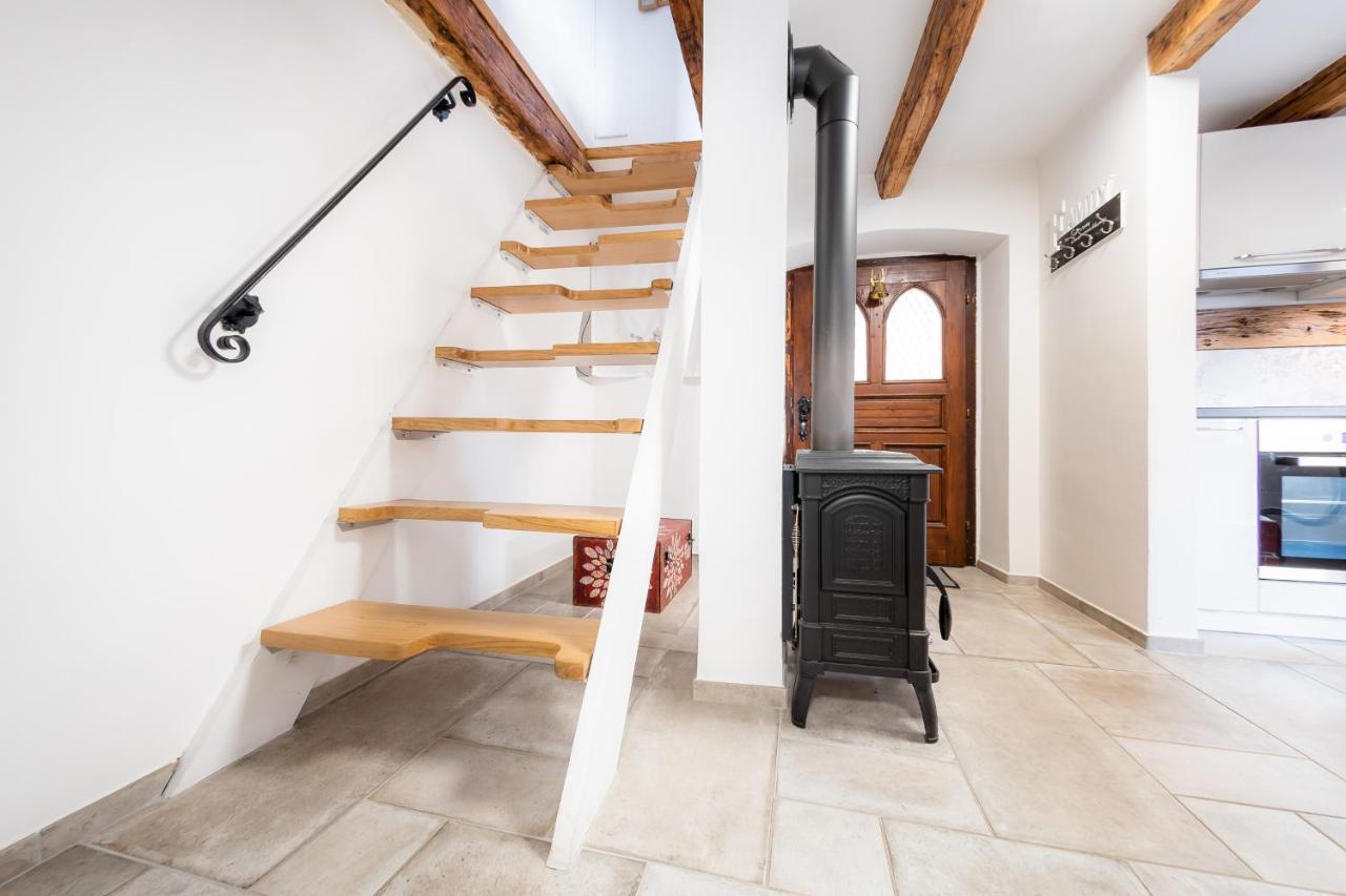 Apartment Villa Irena Great For A Family Holiday With Free Parking And Ev Station Ajdovscina Exterior foto
